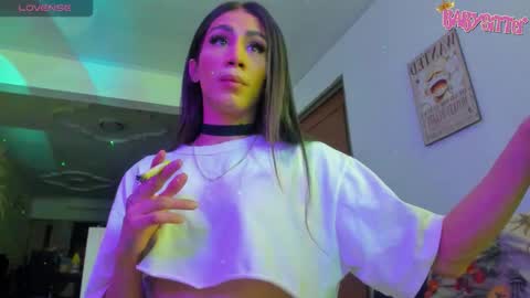 Snapshot of babysitterts chatting on 11.13.25 babysitterts online show from 11.13.25