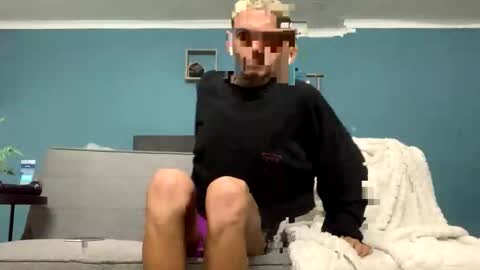 Snapshot of babyxxxbhadd chatting on 05.24.26 Babyxxxbhadd online show from 05.24.26