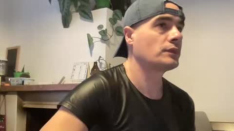 Snapshot of bach77 chatting on 02.03.25 bach online show from 02.03.25