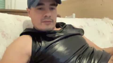 Snapshot of bach77 chatting on 02.26.25 bach online show from 02.26.25