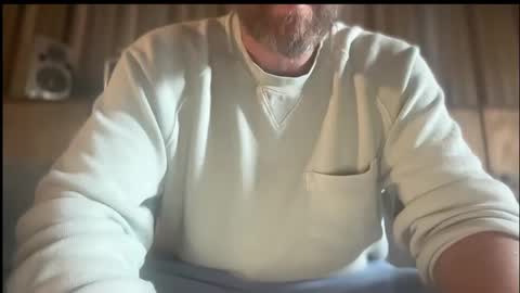 Snapshot of backroadboy chatting on 10.05.25 backroadboy online show from 10.05.25