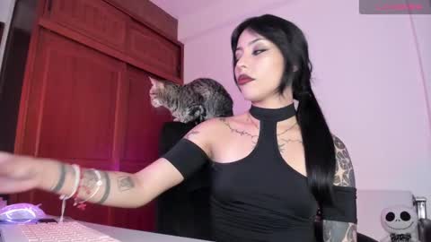 Snapshot of bad_cherry chatting on 10.04.25 Bratty Lanita - independent online show from 10.04.25