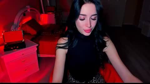 Snapshot of bad_desire chatting on 12.10.24 Miss Desire...do you remember online show from 12.10.24