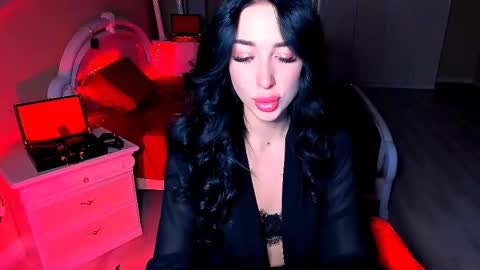 Snapshot of bad_desire chatting on 12.12.24 Miss Desire...do you remember online show from 12.12.24