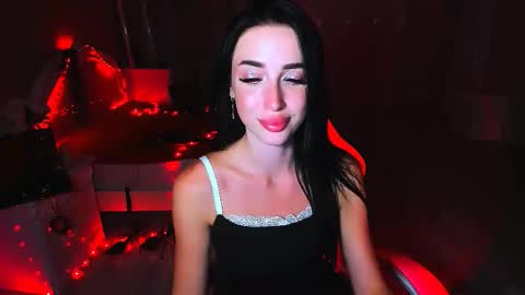 Snapshot of bad_desire chatting on 09.17.25 Miss Desire...do you remember online show from 09.17.25