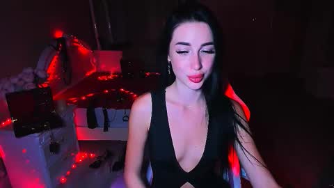 Snapshot of bad_desire chatting on 09.25.25 Miss Desire...do you remember online show from 09.25.25