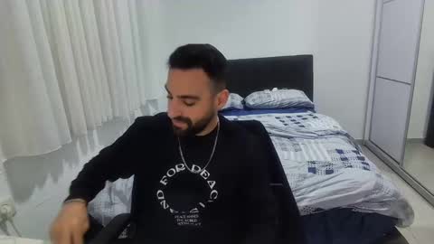 Snapshot of badboymantube chatting on 01.28.25 badboymantube online show from 01.28.25