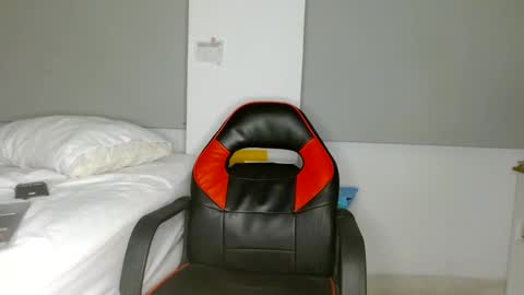 Snapshot of badbunny_69_ chatting on 02.03.25 badbunny_69_ online show from 02.03.25