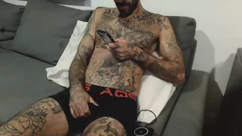 BadCouple  online show from 09.29.25