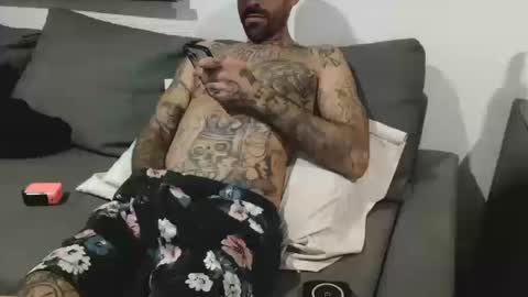 BadCouple  online show from 10.18.25