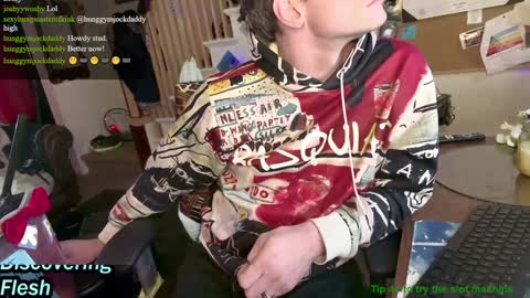 Snapshot of baddaddy215 chatting on 12.06.24 baddaddy215 online show from 12.06.24