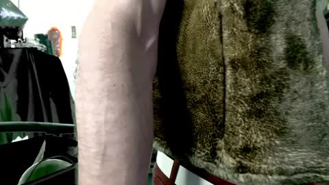 Snapshot of baddaddy215 chatting on 12.24.24 baddaddy215 online show from 12.24.24