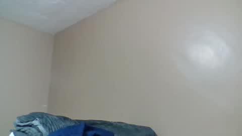 baddie_bunnie online show from 12.17.25