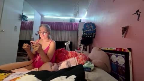 baddieprettypussy online show from 04.14.26