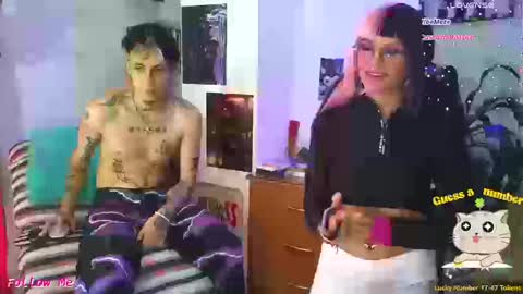 Snapshot of badeyes_crazylilgoat chatting on 11.06.25 Dan Lila online show from 11.06.25