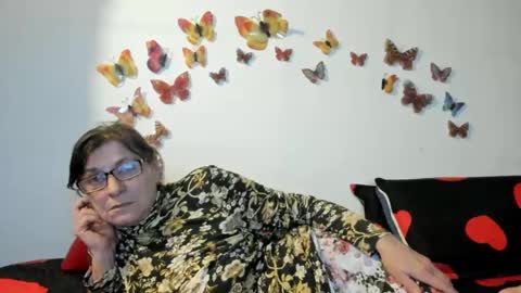 Snapshot of badgg chatting on 12.22.24 Gina online show from 12.22.24