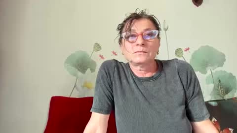 Snapshot of badgg chatting on 10.21.25 Gina online show from 10.21.25