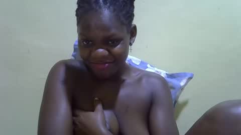 Snapshot of badgirl_p chatting on 11.04.25 Princess online show from 11.04.25