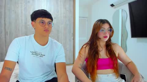 Snapshot of badgyal_ chatting on 12.07.24 Beck and Rick online show from 12.07.24