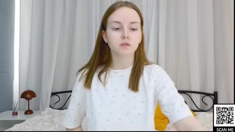 Snapshot of bae_cake_ chatting on 03.08.25 Alice online show from 03.08.25