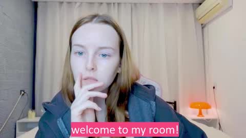 Snapshot of bae_cake__ chatting on 10.06.25 Alice online show from 10.06.25