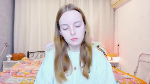 Snapshot of bae_cake__ chatting on 11.13.25 Alice online show from 11.13.25