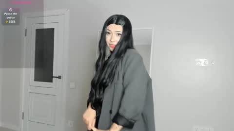 Snapshot of bae_lyn chatting on 10.22.25 bae_lyn online show from 10.22.25