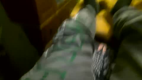 Snapshot of bagalan chatting on 12.23.24 Carlos online show from 12.23.24