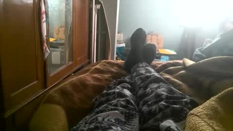 Snapshot of bagalan chatting on 12.21.25 Carlos online show from 12.21.25