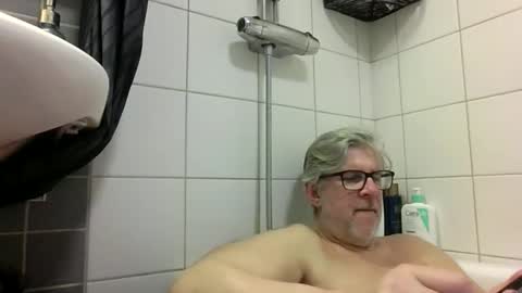 baggelina75 online show from 04.01.26