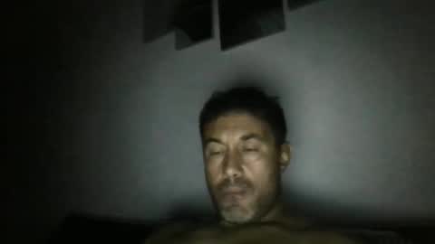 Snapshot of bagio18 chatting on 10.01.25 Bagio online show from 10.01.25