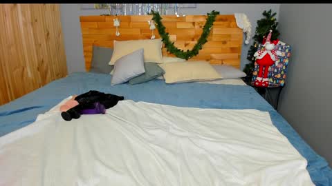 holly online show from 01.07.25