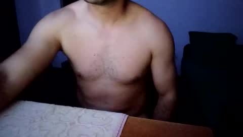 Snapshot of baiat_frumusel chatting on 11.12.25 baiat_frumusel online show from 11.12.25