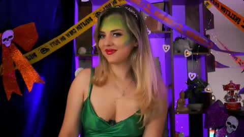 Bailey online show from 10.30.25