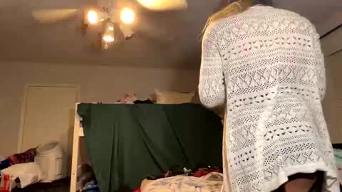 Bakingjeans online show from 10.01.25