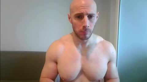 Snapshot of baldyboyy chatting on 02.06.25 baldyboyy online show from 02.06.25