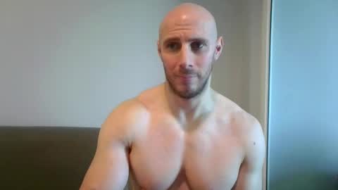 Snapshot of baldyboyy chatting on 03.02.25 baldyboyy online show from 03.02.25