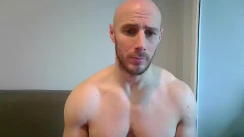 Snapshot of baldyboyy chatting on 03.09.25 baldyboyy online show from 03.09.25