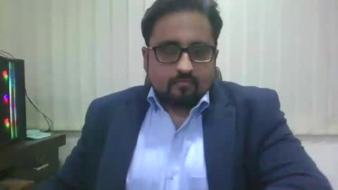 Ballbusting Slave online show from 12.09.24