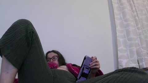 Snapshot of bambiboo8113 chatting on 10.20.25 bambiboo8113 online show from 10.20.25