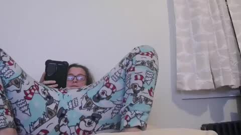 Snapshot of bambiboo8113 chatting on 10.23.25 bambiboo8113 online show from 10.23.25