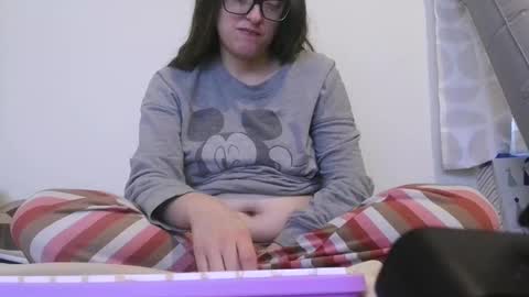 Snapshot of bambiboo8113 chatting on 10.29.25 bambiboo8113 online show from 10.29.25