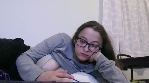 Snapshot of bambiboo8113 chatting on 11.07.25 bambiboo8113 online show from 11.07.25