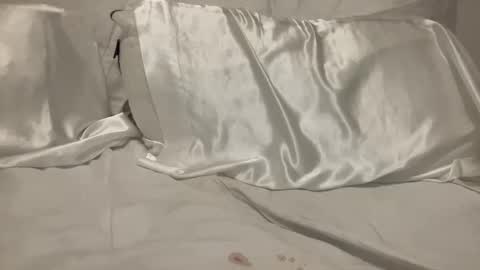 Snapshot of bambidixon chatting on 10.11.25 bambidxon online show from 10.11.25