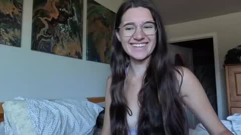 Snapshot of bambifarrina chatting on 06.19.26 bambifarrina online show from 06.19.26