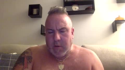 Snapshot of banana5289 chatting on 10.03.25 banana5289 online show from 10.03.25