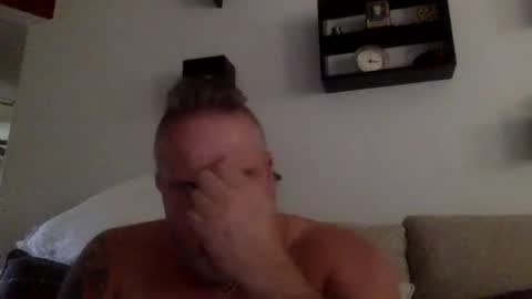 Snapshot of banana5289 chatting on 10.10.25 banana5289 online show from 10.10.25