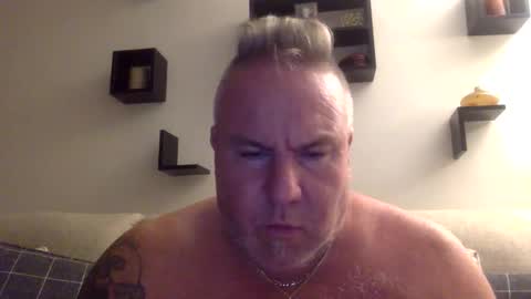 Snapshot of banana5289 chatting on 10.14.25 banana5289 online show from 10.14.25