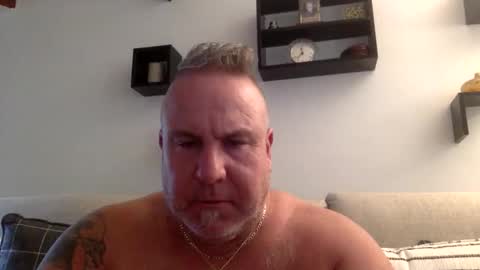 Snapshot of banana5289 chatting on 10.20.25 banana5289 online show from 10.20.25