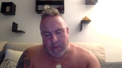 Snapshot of banana5289 chatting on 10.22.25 banana5289 online show from 10.22.25